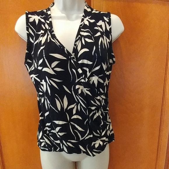 Tint Tops - Black and cream blouse Tint Tops - Black and cream blouse